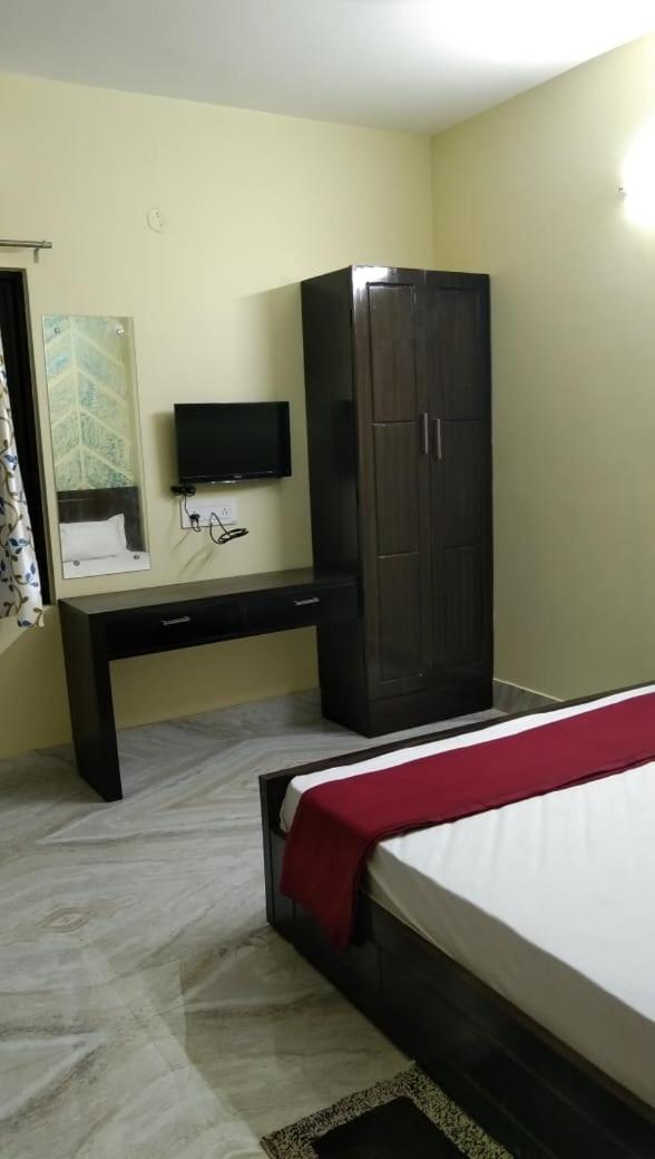 Dubby Indian Hotel Inn ! Puri Eksteriør billede
